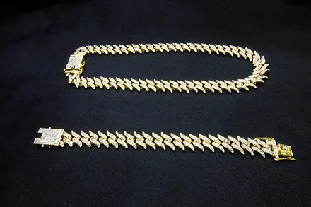 Gold Cuban Link Iced out Set 1